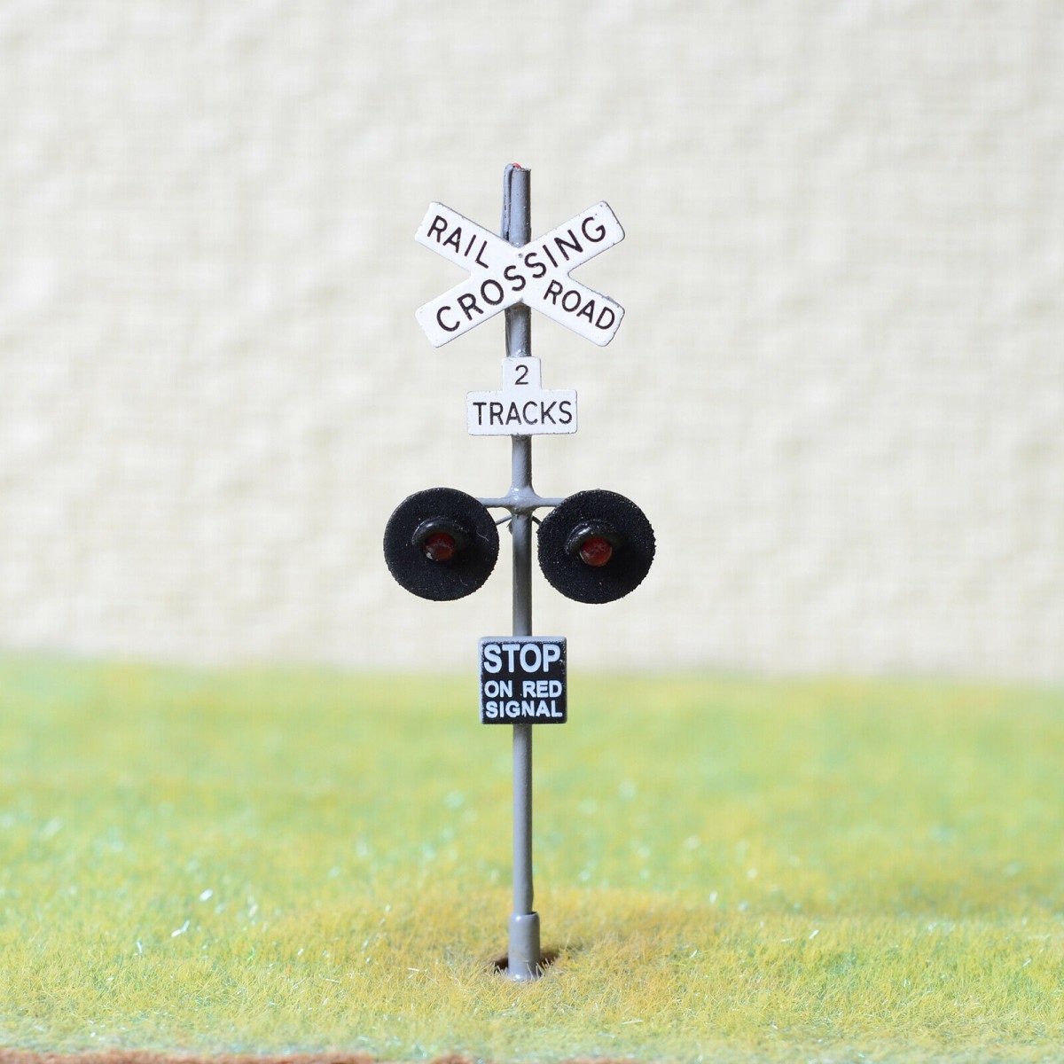 1 x OO Scale 2 tracks railroad grade crossing signal LED made 2 target gray #X